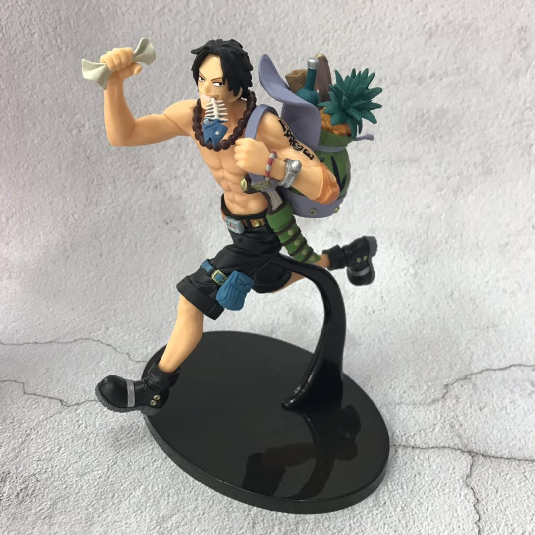 One Piece Portgas D Ace Running With Backpack Figure One Piece Portgas D Ace Running With Backpack Figure
